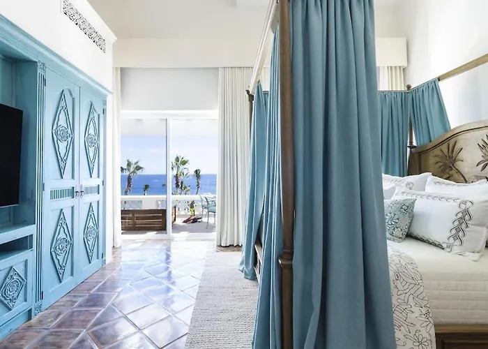 Villa Luxurious 5bd Del Mar Palmilla Staffed And Swimmable *