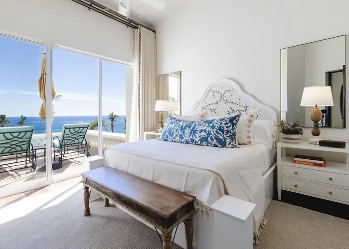 Villa Luxurious 5bd Del Mar Palmilla Staffed And Swimmable *
