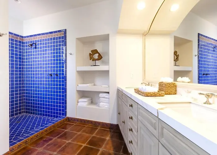 Luxurious 5bd Del Mar Palmilla Staffed And Swimmable Villa