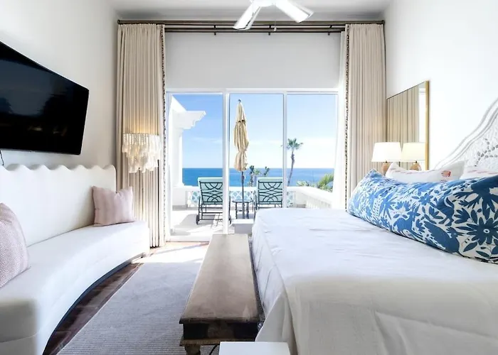 Luxurious 5bd Del Mar Palmilla Staffed And Swimmable *